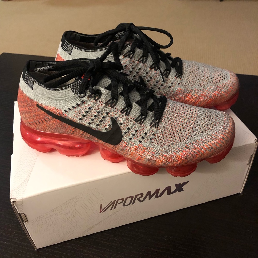 SOLD NIB Nike VaporMax 7.5 women